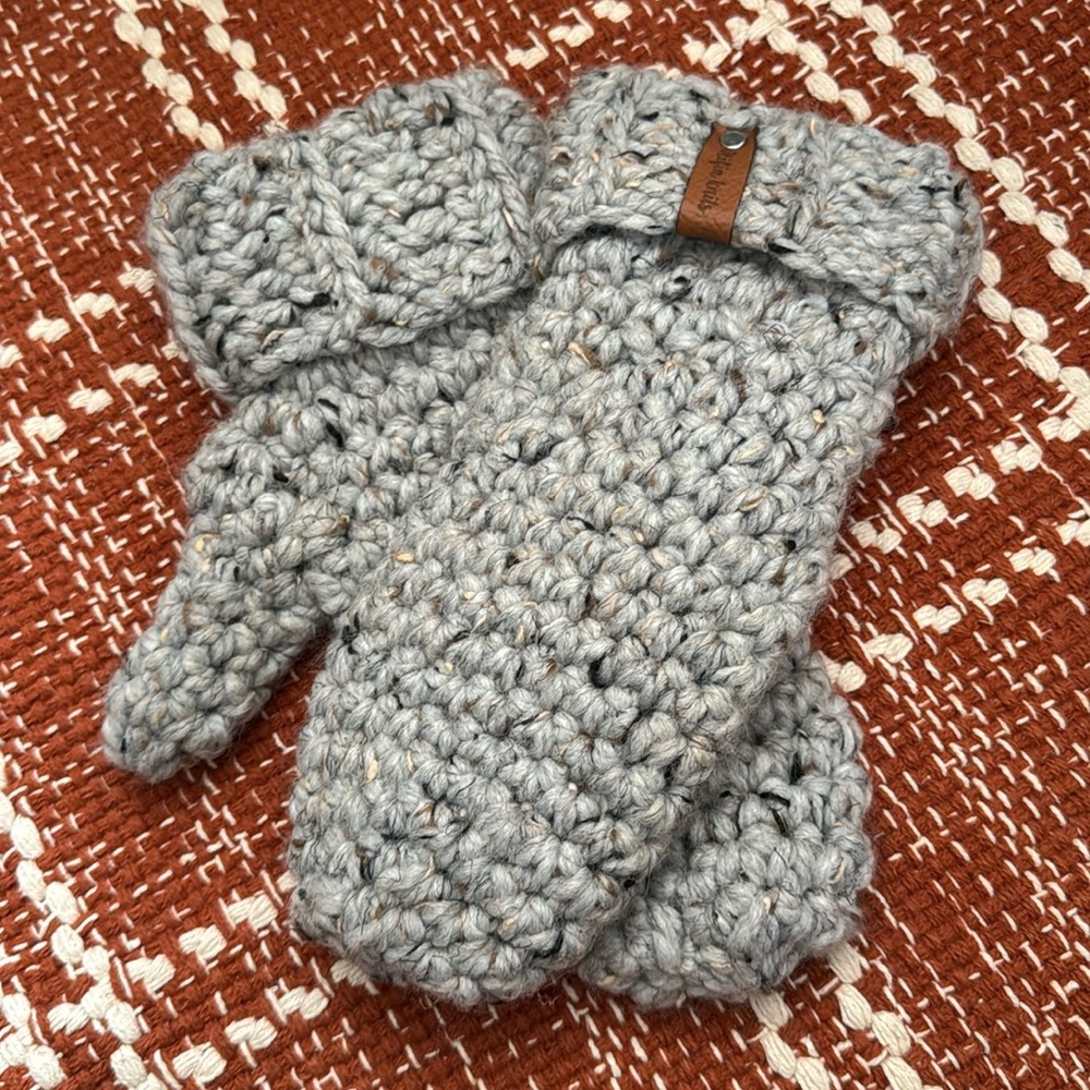 Women’s Knit Mittens
